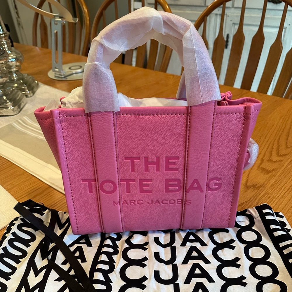 Marc Jacobs The Tote size Small Morning Glory